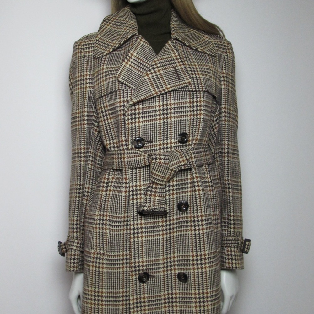 Taylor Swift Folklore Inspired authentic chic vintage 1970s London trench coat